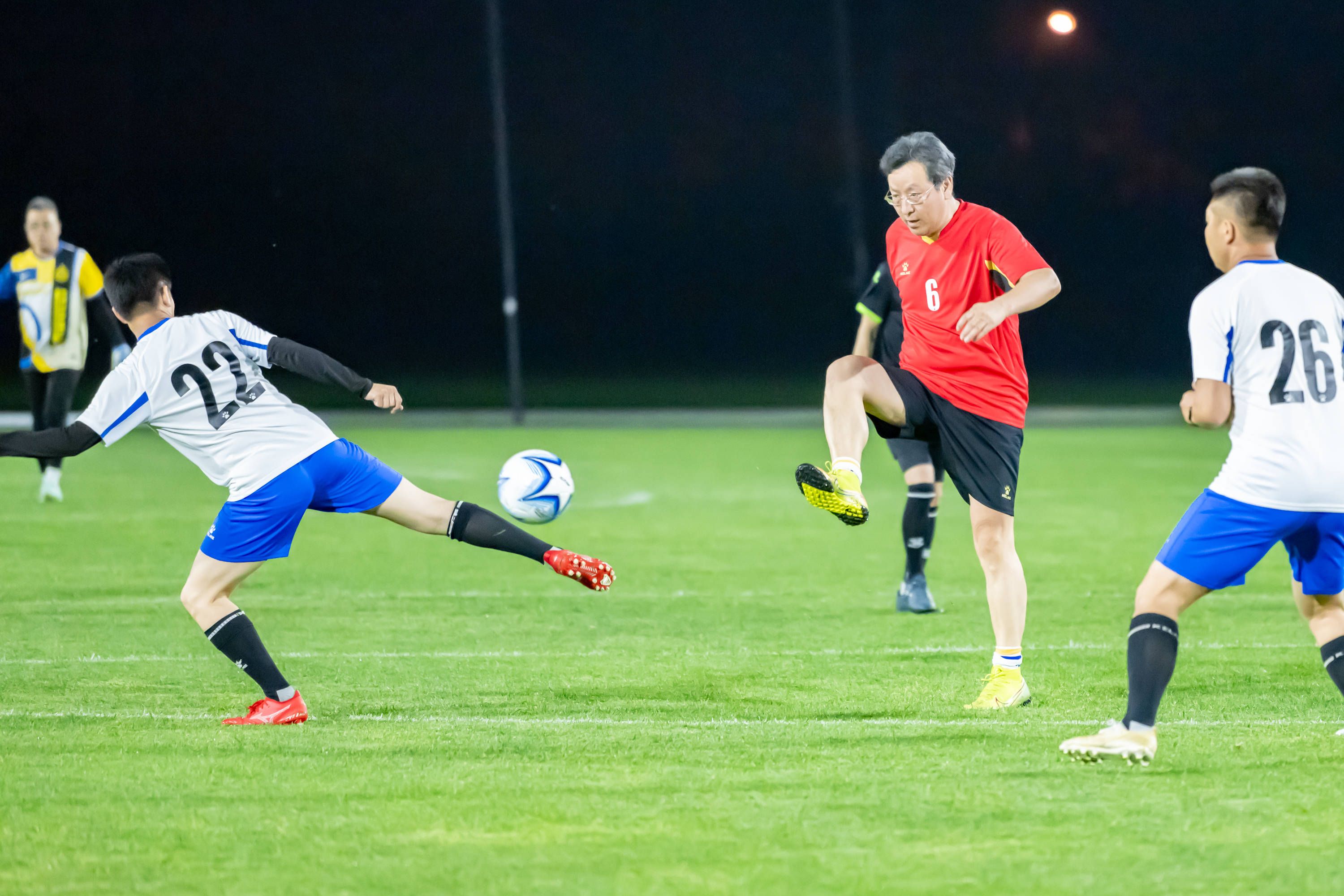 调整的复杂 调整的复杂