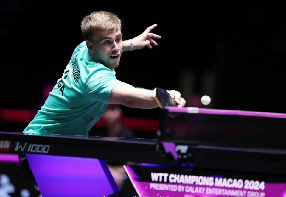 探讨他们的 探讨他们的