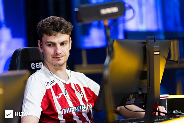 队全员的整 队全员的整