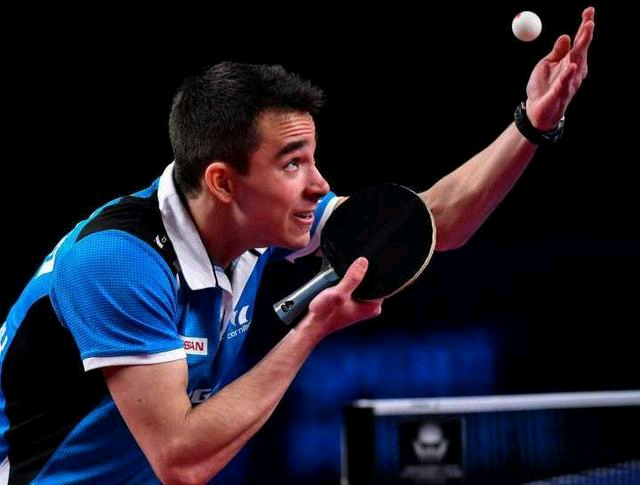 了无数球迷 了无数球迷